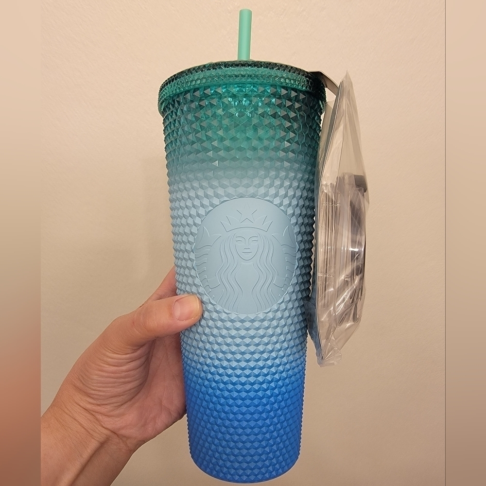 NWT Starbucks 2023 LATAM Release Studded Gradient Bling, Venti Tumbler